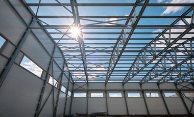 Идеальный дуэт: почему ЛСТК и сэндвич-панели — отличная пара